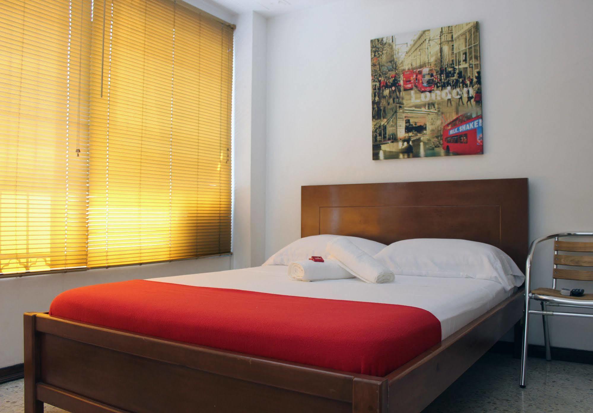 Pasadena Hostel Cali Eksteriør billede