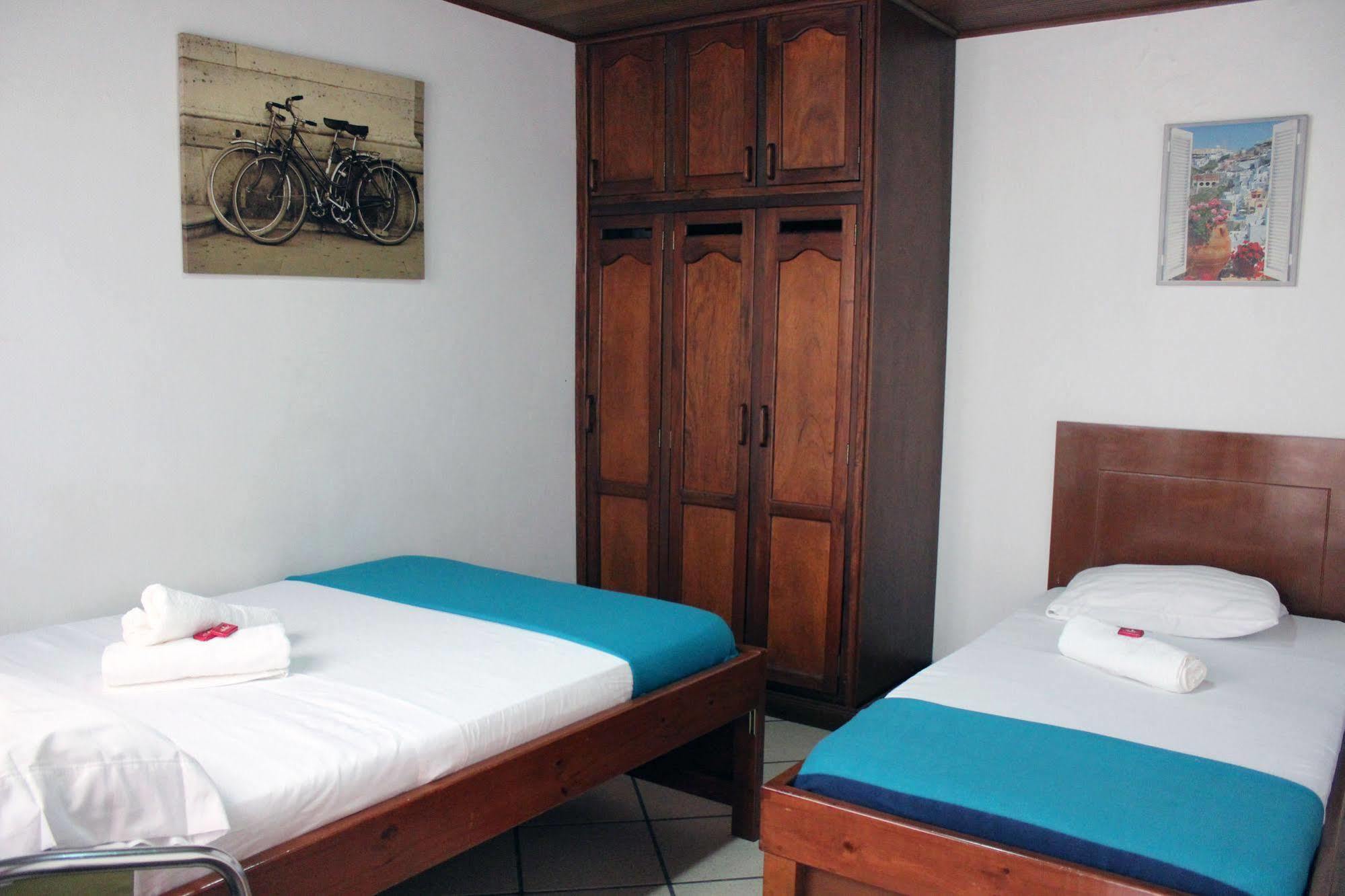 Pasadena Hostel Cali Eksteriør billede