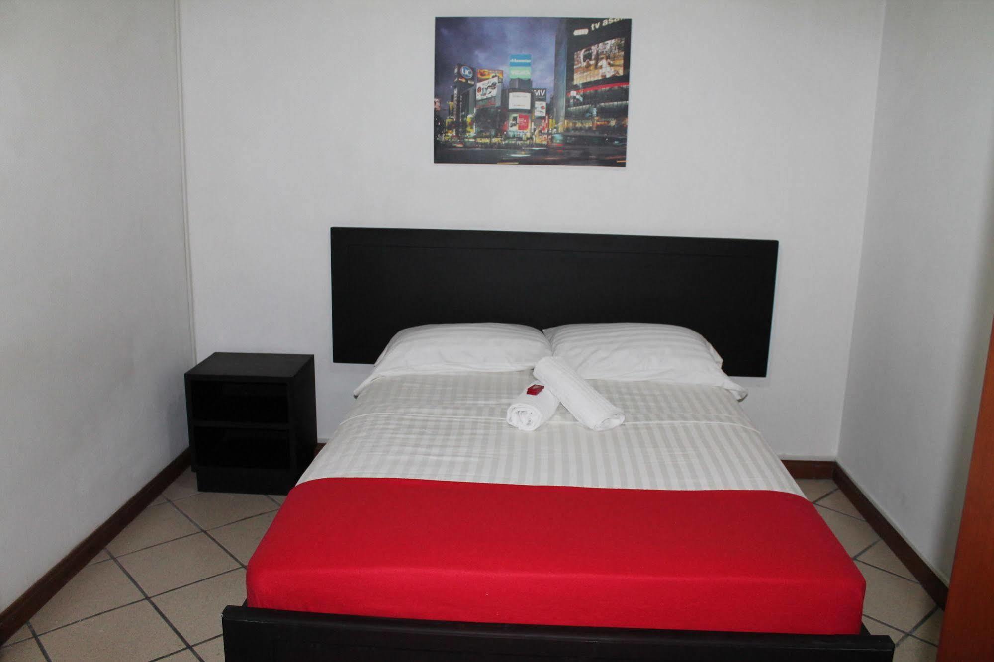 Pasadena Hostel Cali Eksteriør billede