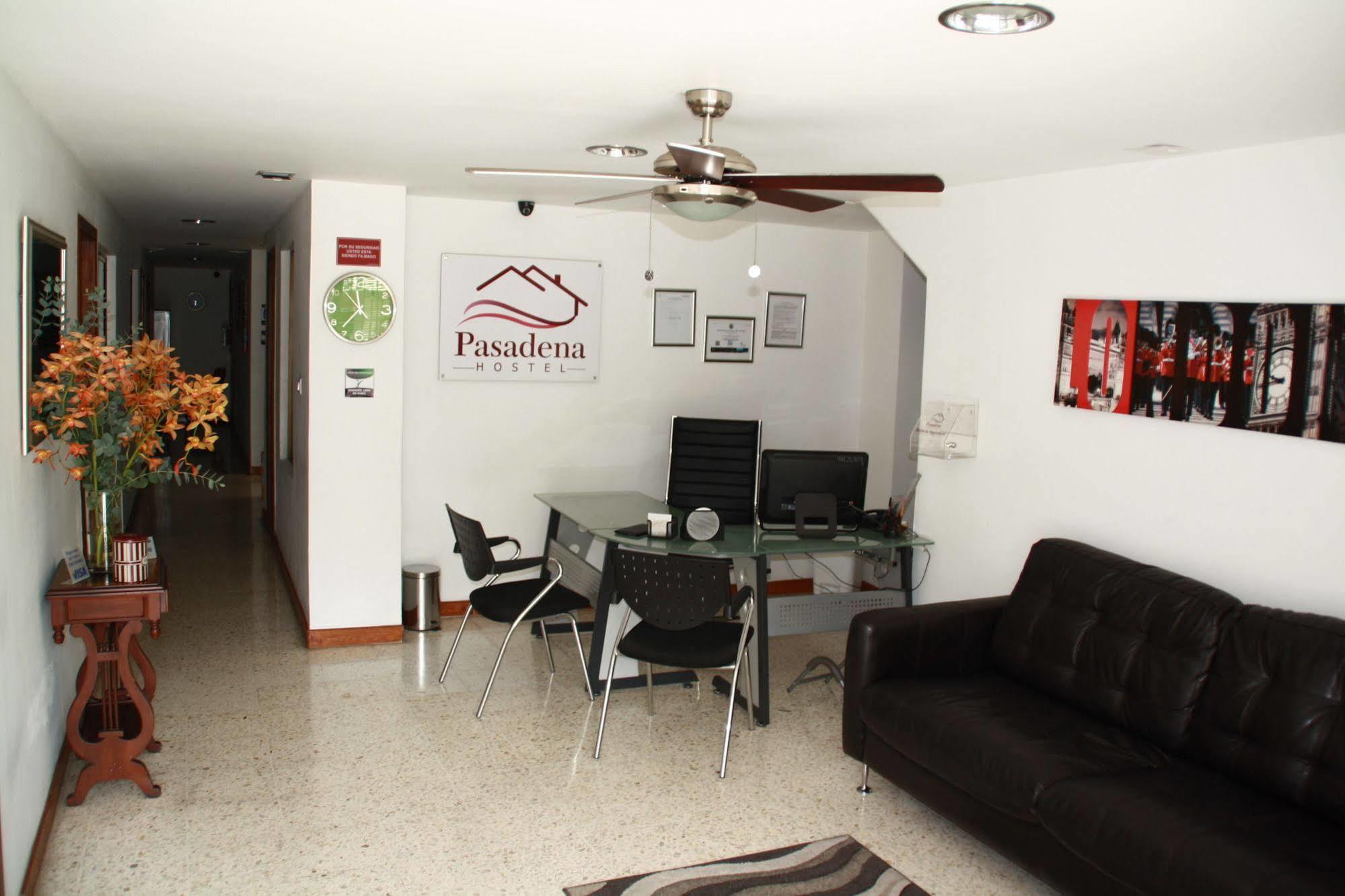 Pasadena Hostel Cali Eksteriør billede